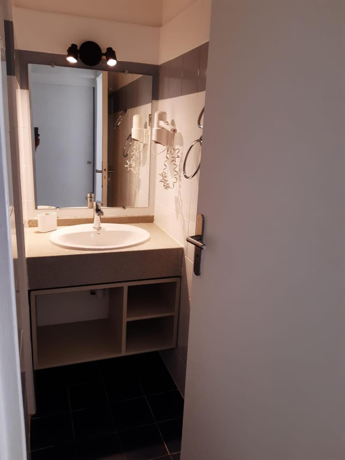 Manbana 320 Residence Kawann Grand-Bourg  Экстерьер фото